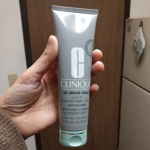 BNIP Clinique All About Clean 2-In-1 Charcoal Mask + Scrub - For All Skin Types